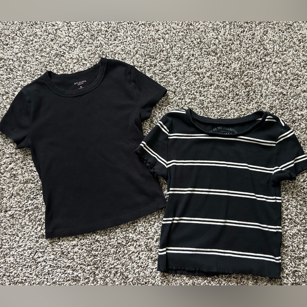 Girls medium fitted tops size medium